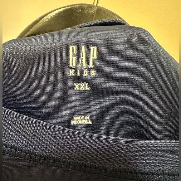 GAP Kids Recycled Shark Swim Rash Guard - Picture 5 of 10